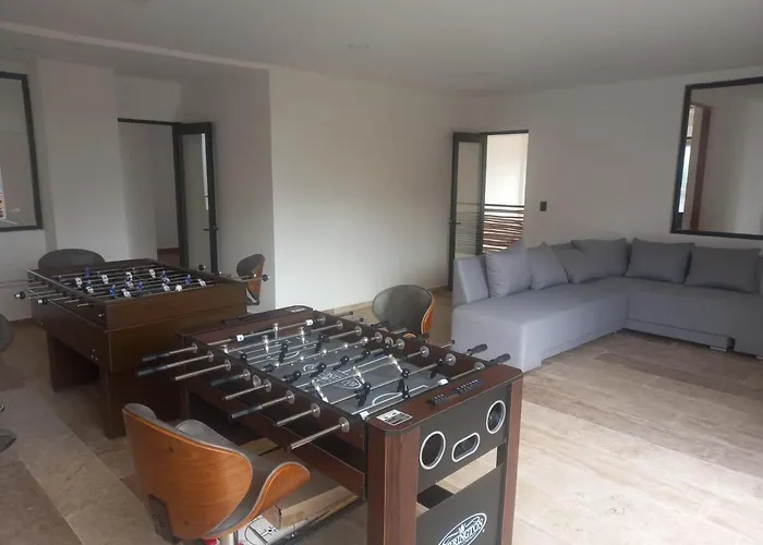 New 2 Bedroom With Jacuzzi In Apartment *
