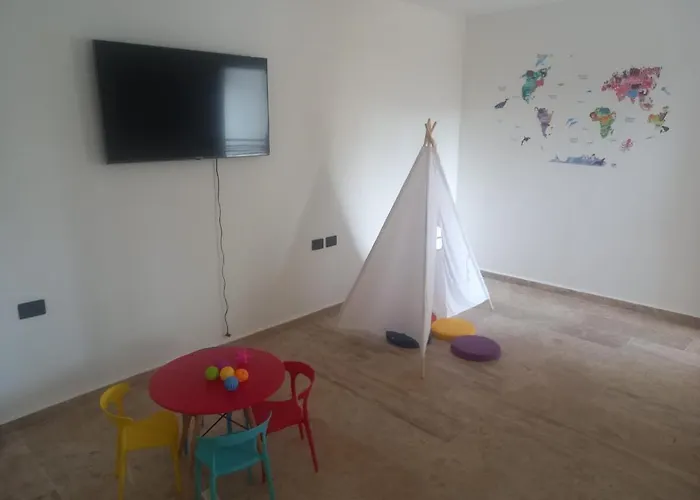 New 2 Bedroom With Jacuzzi In Apartment